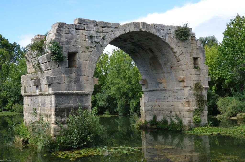 The remaining arch of Pont Ambroix, a 1st century BC Roman bridge © Carole Raddato